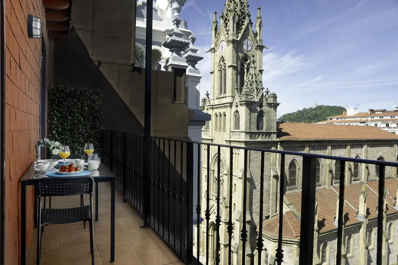Always Easy I Atico Plaza Apartment San Sebastian